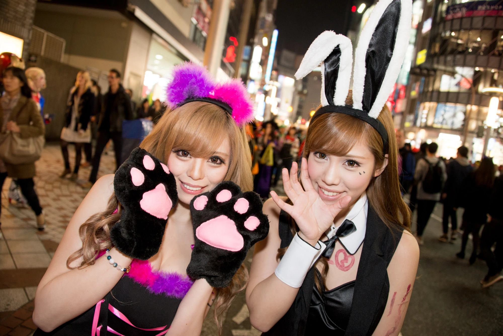 【写真100枚】渋谷ハロウィン最終日！ 混沌に紛れた美女たちの厳選スナップ