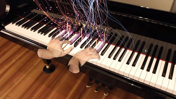 ピアニストの演奏や感情を視覚化　日テレ×ヤマハの空間複合現実とは？