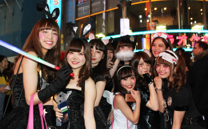 【写真】JKとJDで溢れる渋谷ハロウィン当日！ 女子が求める非日常とは？