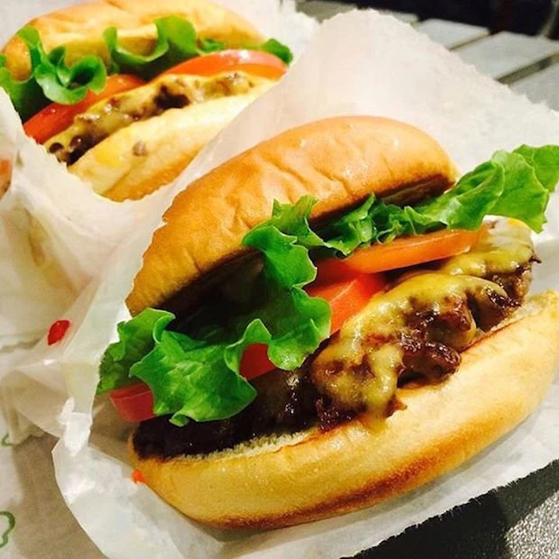 NY発の人気ハンバーガー店「Shake Shack」が恵比寿にオープン