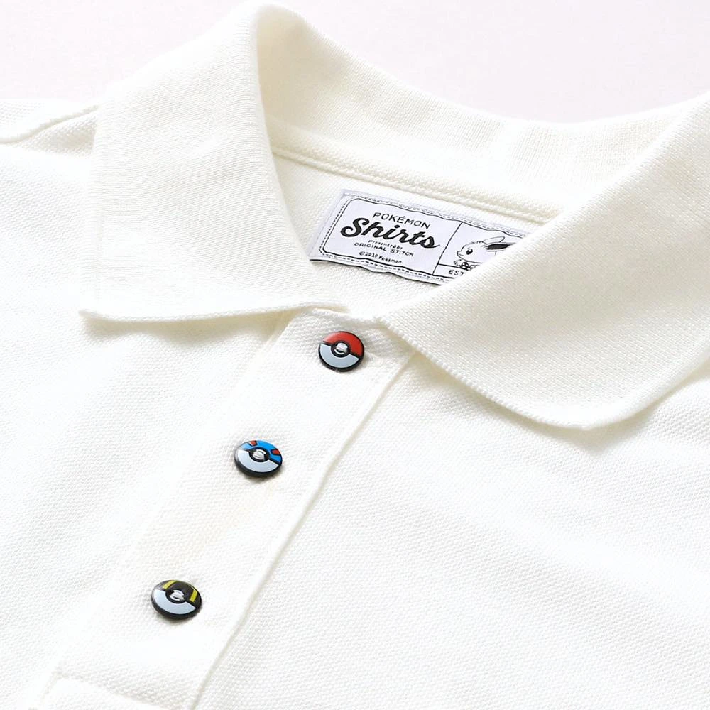 ポケモンのポロシャツで夏仕様　151種の刺繍やモンスターボールボタンがうれしい