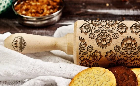 海外のクッキー専用麺棒が芸術的　100種類以上の模様が楽しめる！