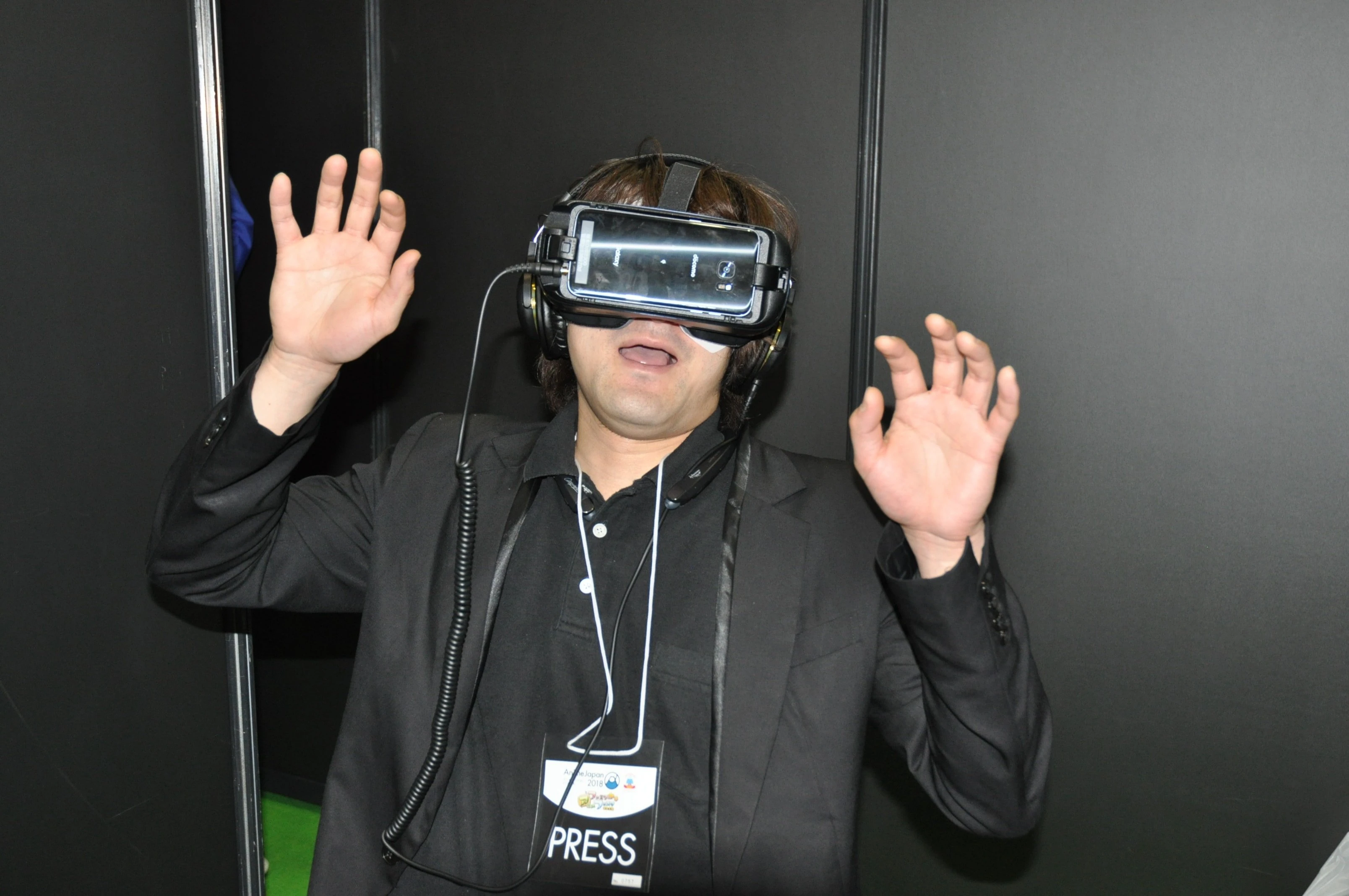 「AnimeJapan 2018」の音泉ブースで声優VRを体験する筆者