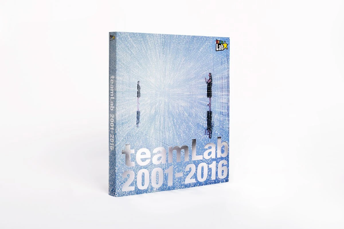 チームラボの作品を網羅した図録　リニューアル版を世界各国で販売開始