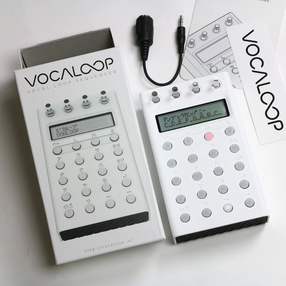 ボカロのループ曲をつくれる電卓型ガジェット「VOCALOOP」製品化！ 15台限定