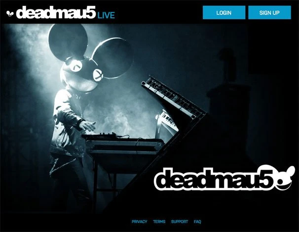 「deadmau5 LIVE」（<a href="http://live.deadmau5.com/" target="_blank">http://live.deadmau5.com/</a>）よりキャプチャ