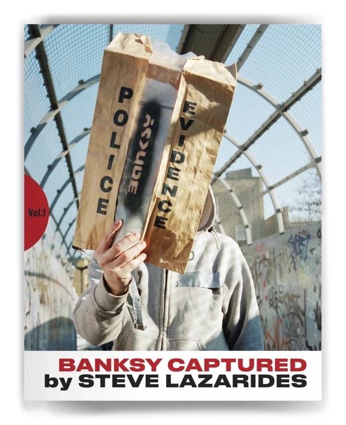 バンクシー本人写真や未発表作品を収録 『Banksy Captured』初版は即完