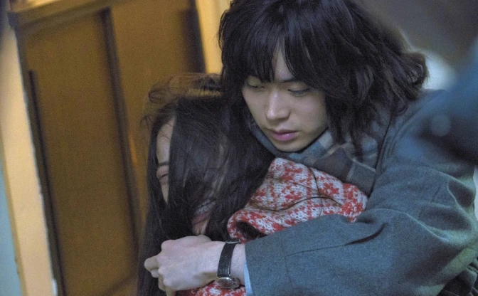 安室奈美恵やAKB48“恋チュン”のMVも担当！　映画『生きてるだけで、愛。』で注目の関根光才監督って何者？