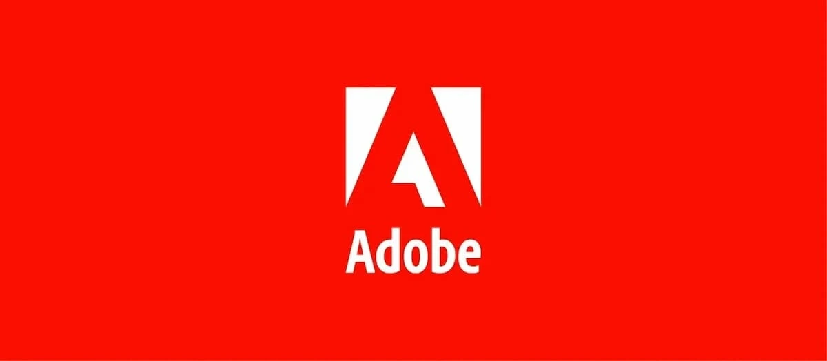 「Adobe」ロゴ／画像は<a href="https://blog.adobe.com/jp/publish/2022/10/19/cc-content-authenticity-initiative-announces-major-partnerships-with-nikon-at-max-2022" target="_blank">Adobe公式ブログ</a>より