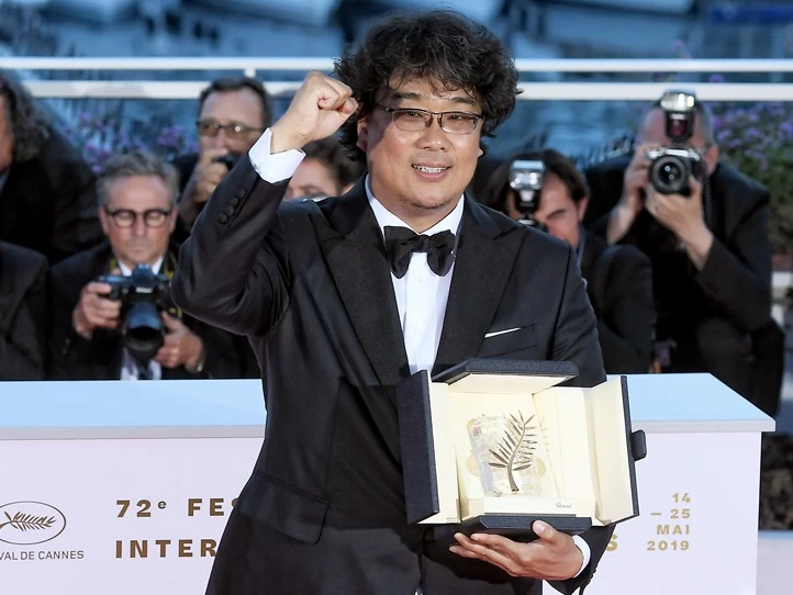 『パラサイト 半地下の家族』ポン・ジュノ監督。パルムドールを受賞したカンヌ国際映画祭で