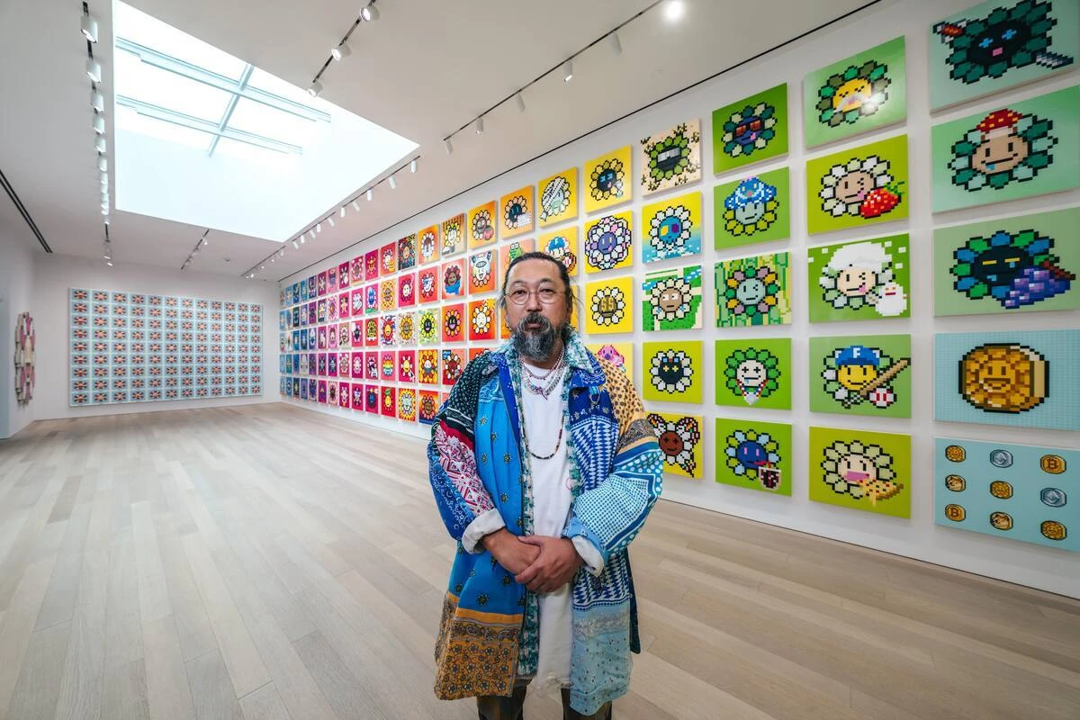 村上隆のNFT「Murakami.Flowers」版画を展示　過去即完したポスターも販売.jpg