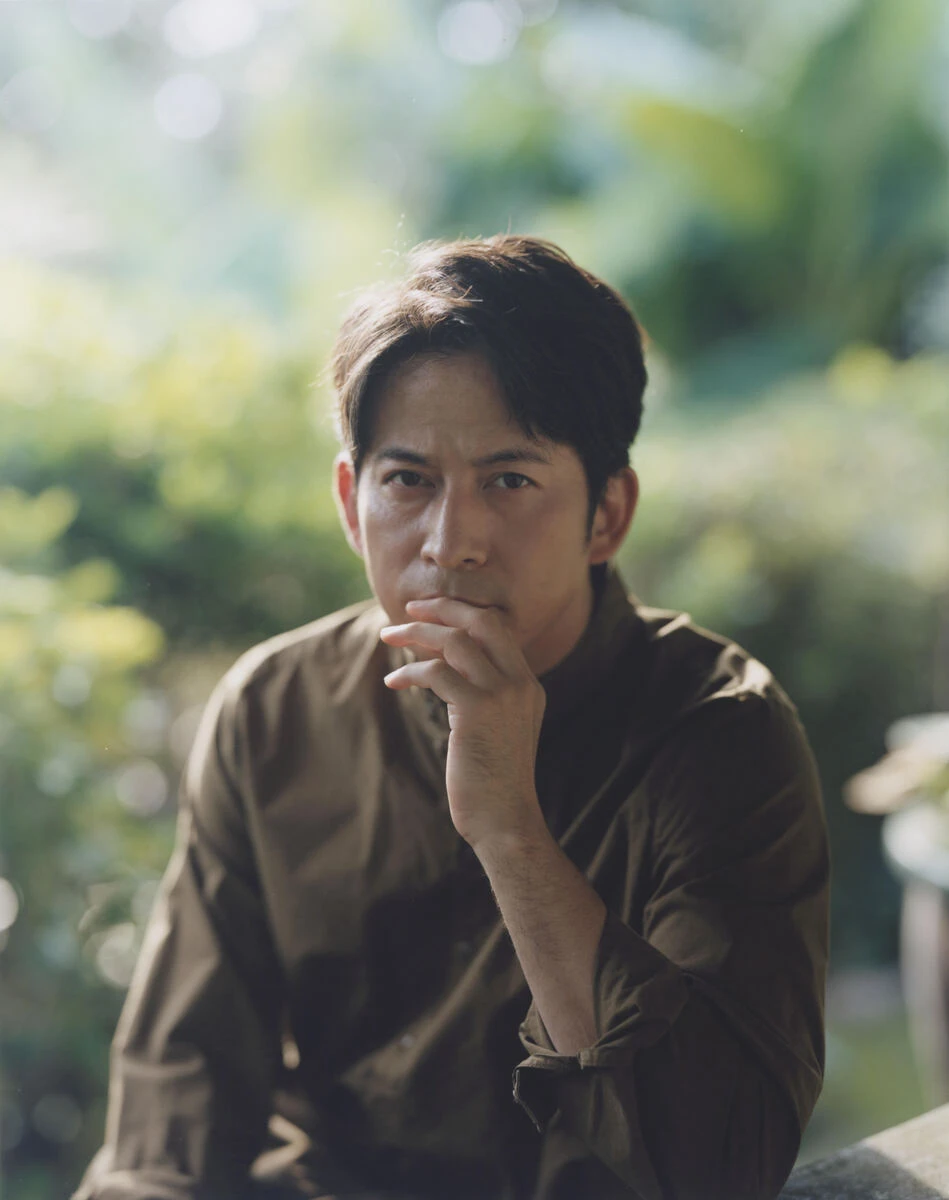 Netflixシリーズ『イクサガミ』で主演、プロデューサー、アクションプランナーをつとめる岡田准一さん