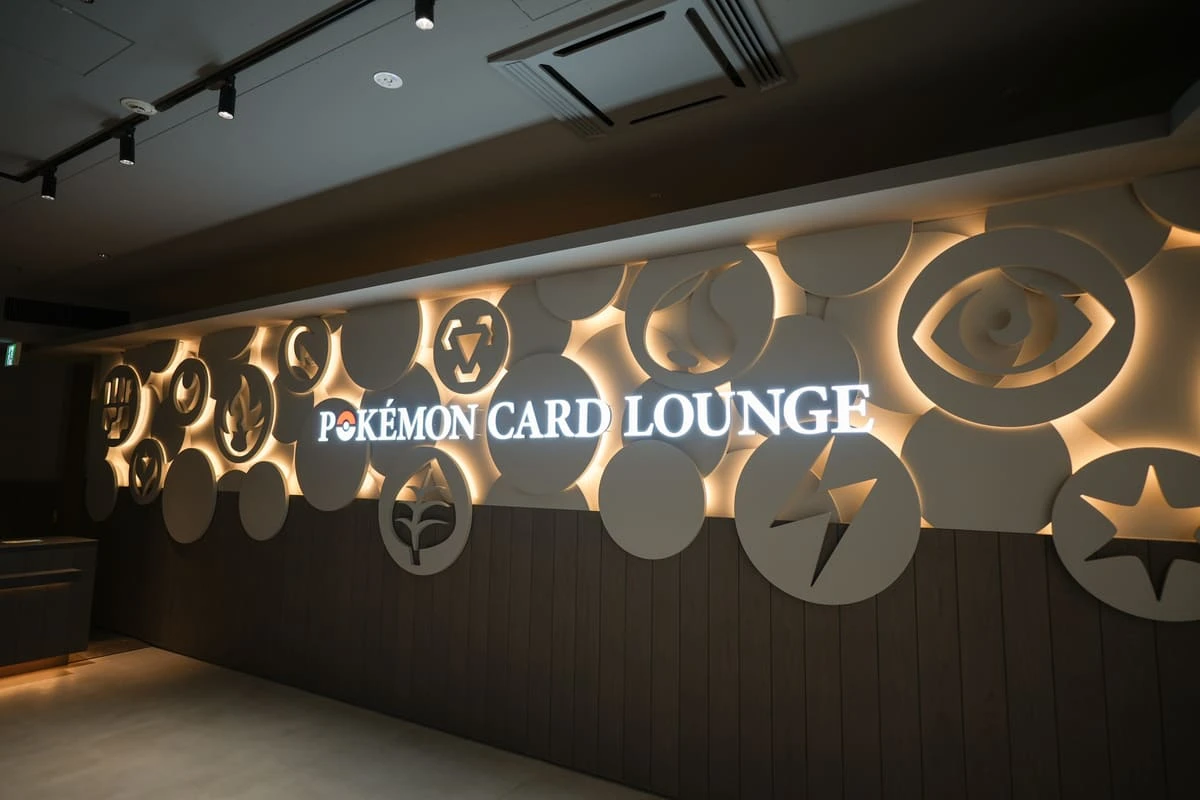 「POKÉMON CARD LOUNGE」内観