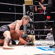 「超RIZIN.3」第11試合：朝倉未来 vs. 平本蓮